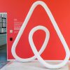 Airbnb заборонив проводити вечірки в орендованих будинках