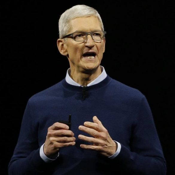 Гендиректор Apple Тим Кук стал миллиардером, – Bloomberg