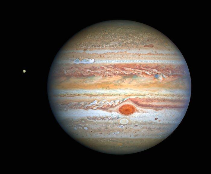 Вчені опублікували нові знімки Юпітера, зроблені Хабблом