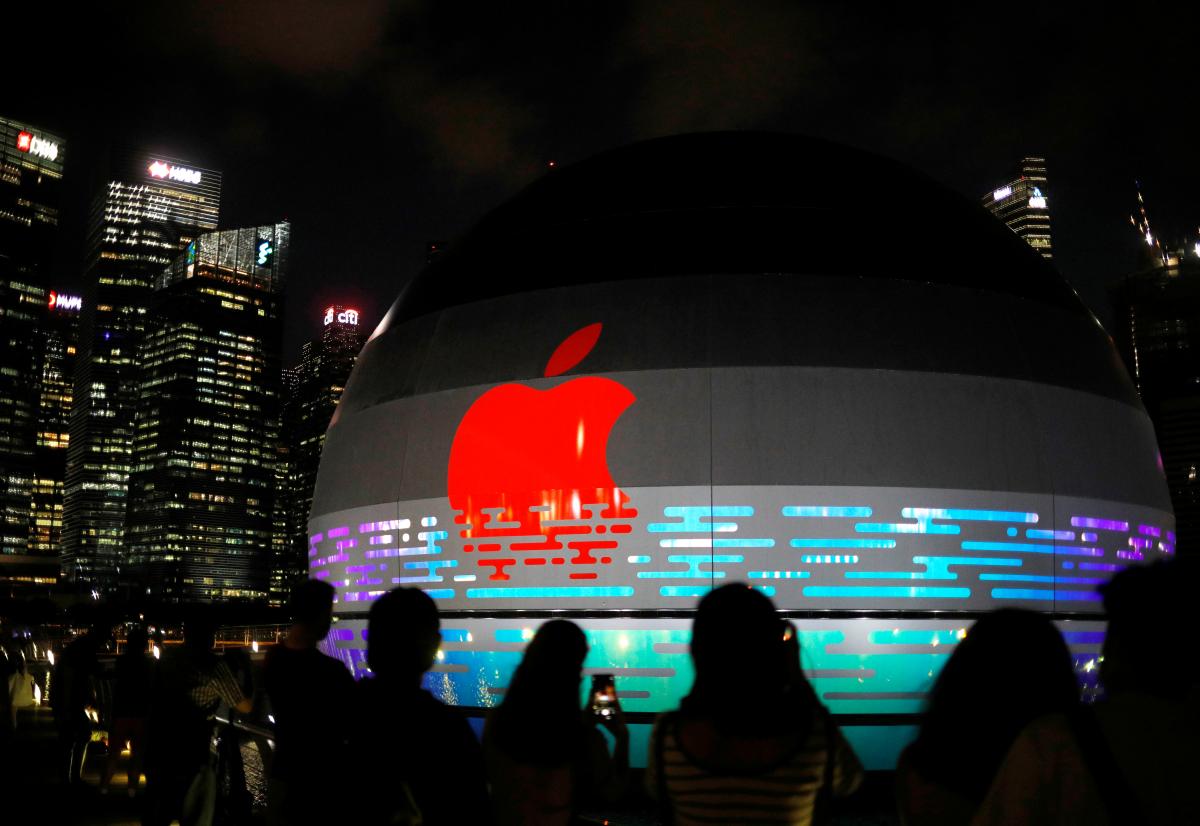 Как выглядит плавучий Apple Store в Сингапуре