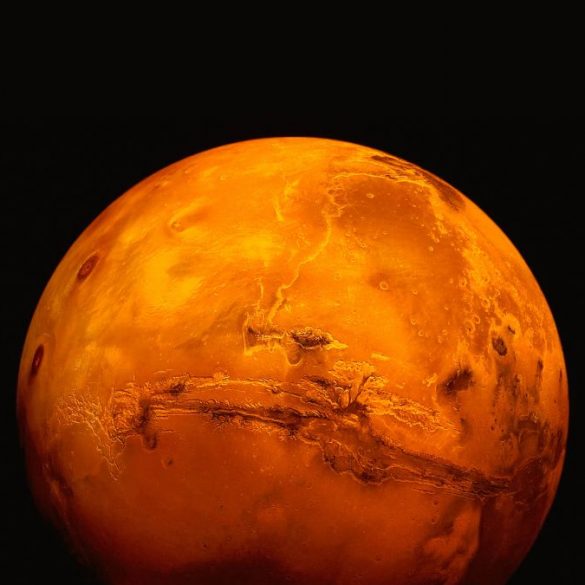 Ученые нашли доказательства существования на Марсе подземных озер