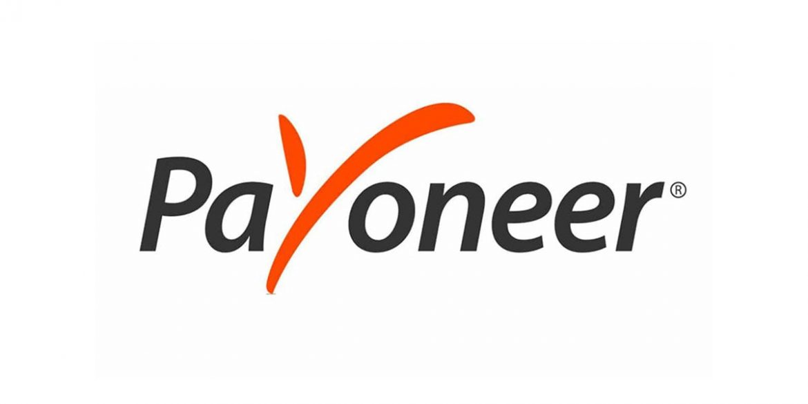 Приватбанк и Монобанк стали партнерами Payoneer в Украине
