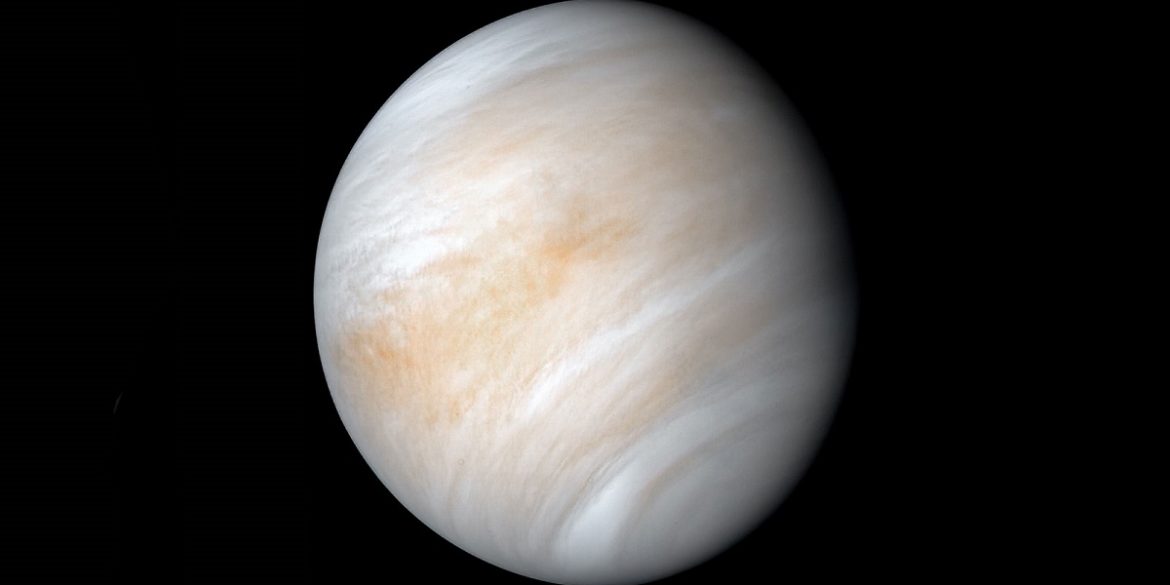 Астрономи виявили ознаки життя в атмосфері Венери