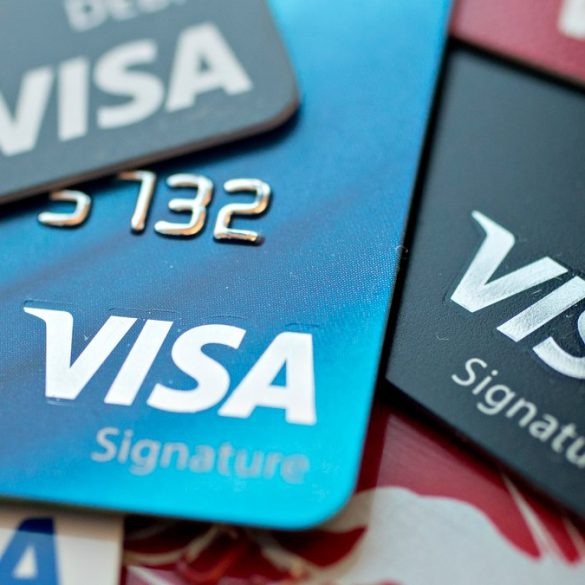 Количество бесконтактных платежей Visa во время пандемии выросло на 500 млн