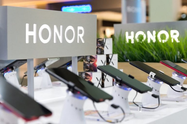 Huawei оголосив про продаж бренду Honor