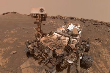 Марсоход Curiosity обнаружил на Марсе признаки древних наводнений