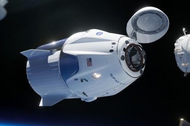 Корабель Crew Dragon з чотирма астронавтами пристикувався до МКС