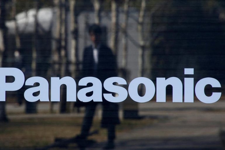 Panasonic створили пристрій для порятунку бездротових навушників з залізничних колій