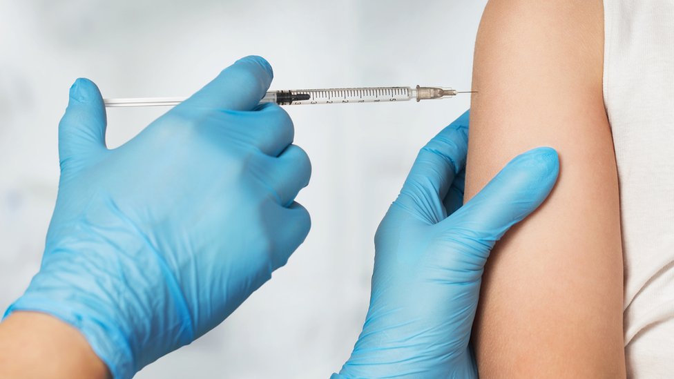 Про фейки щодо безпліддя через вакцину від COVID