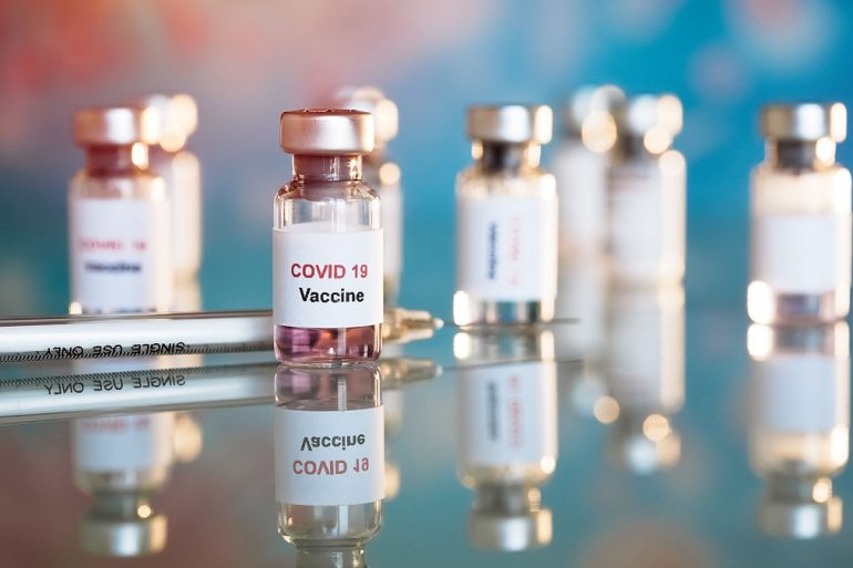 Вакцина Moderna забезпечить імунітет на три місяці