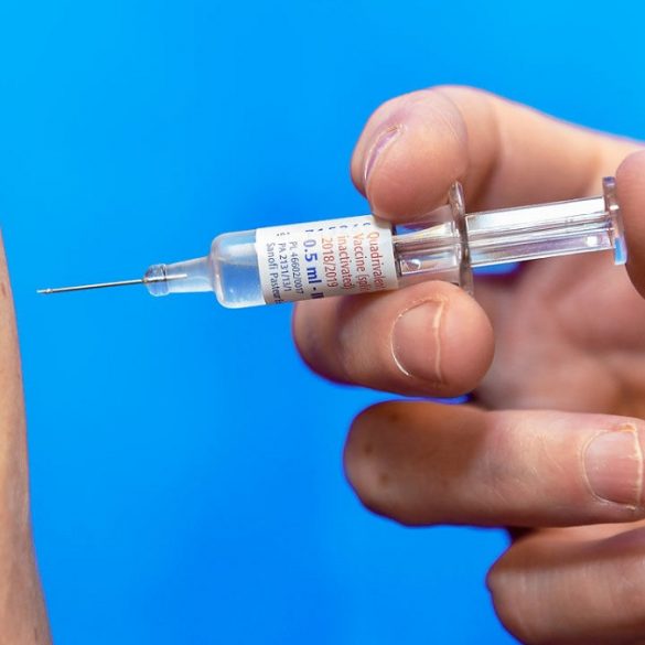 В Минздраве утвердили сценарий вакцинации населения от COVID-19