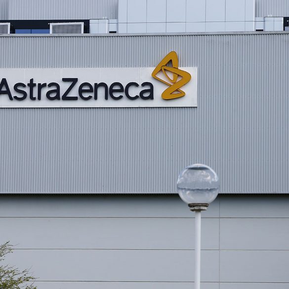 Британія першою в світі починає вакцинацію препаратом Oxford/AstraZeneca