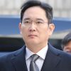 Голова Samsung засуджений на два з половиною роки в'язниці за хабарництво