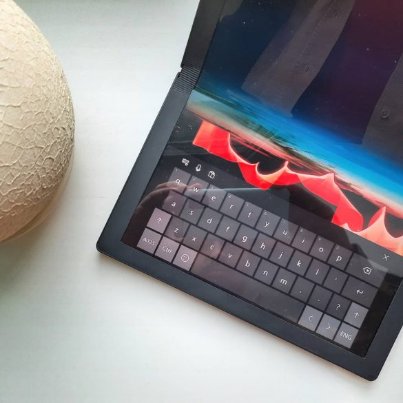 Lenovo ThinkPad X1 Fold: обзор первого ноутбука с гибким экраном