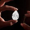 Sotheby's вперше виставив на торги діамант за криптовалюту