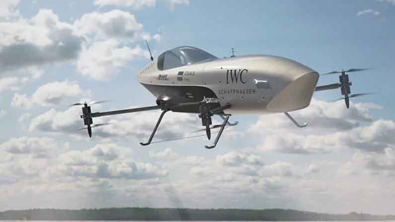 В Австралії випробували перший в світі літаючий гоночний електромобіль