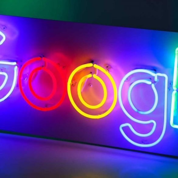 Франція оштрафувала Google на 220 мільйонів за зловживання