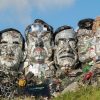 У Великобританії зробили скульптуру лідерів G7 з електронного сміття