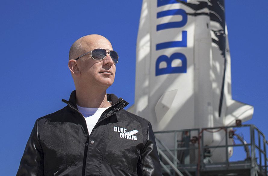 Джефф Безос впервые летит в космос на корабле своей компании Blue Origin, - прямая трансляция