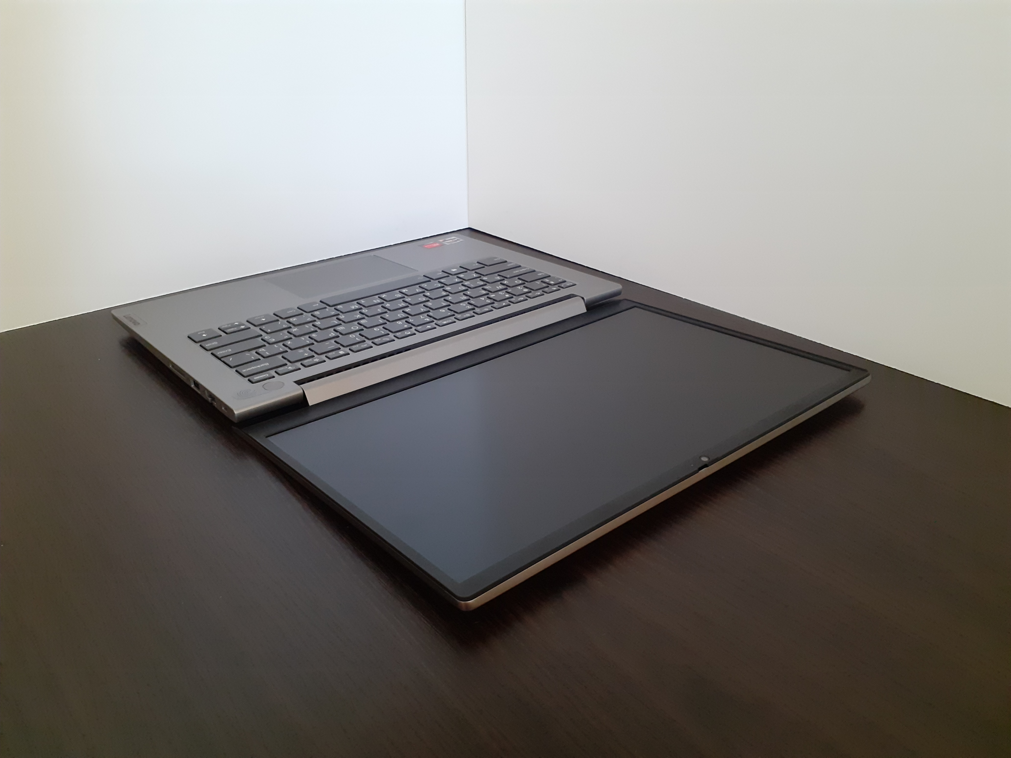 Бізнес-ноутбук Lenovo з лаконічним дизайном. Огляд ThinkBook 14 G2 ARE