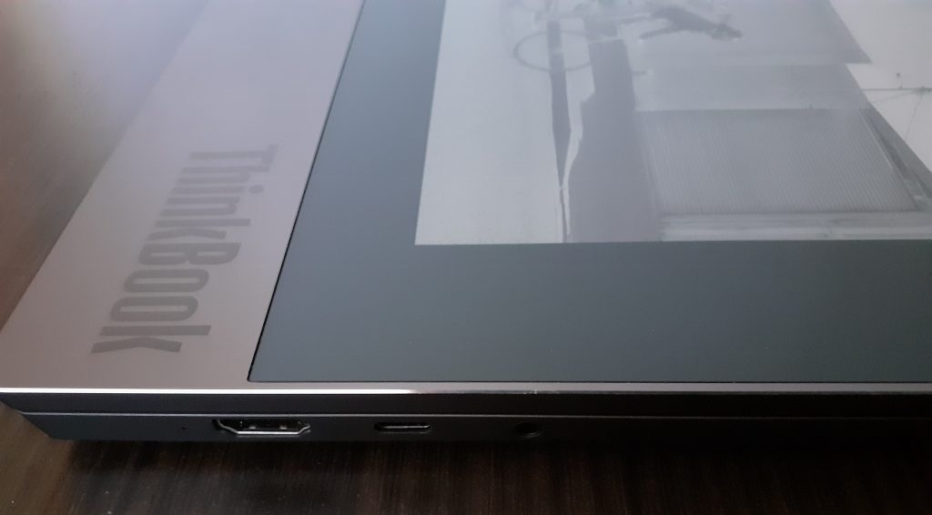 Ноутбук с двумя экранами для рабочих задач: обзор Lenovo ThinkBook Plus