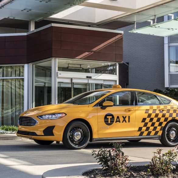Ford планирует запустить сервис беспилотного такси уже в 2021 году