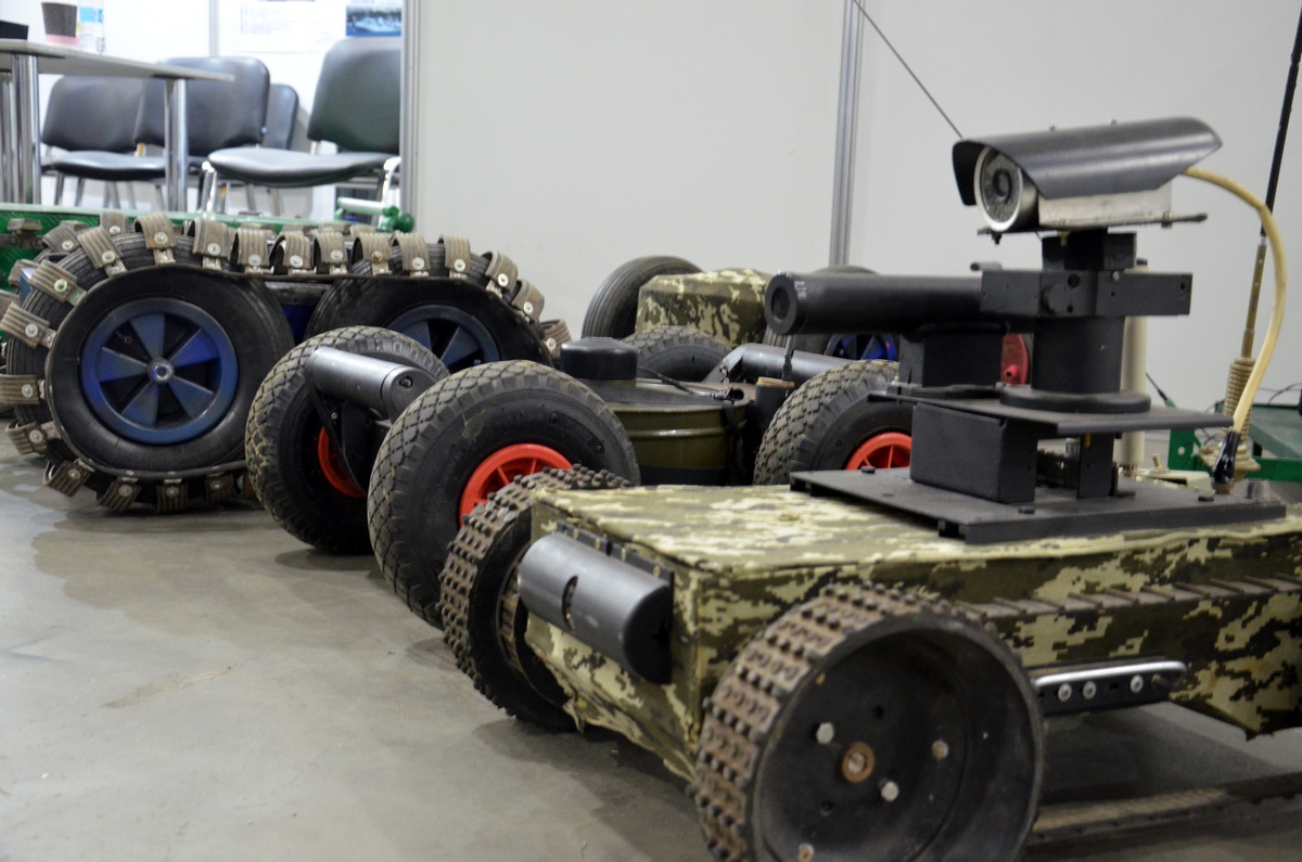 Украинские инженеры представили боевых роботов для ВСУ: «Барсук», «Кесентай» и «Пластун»