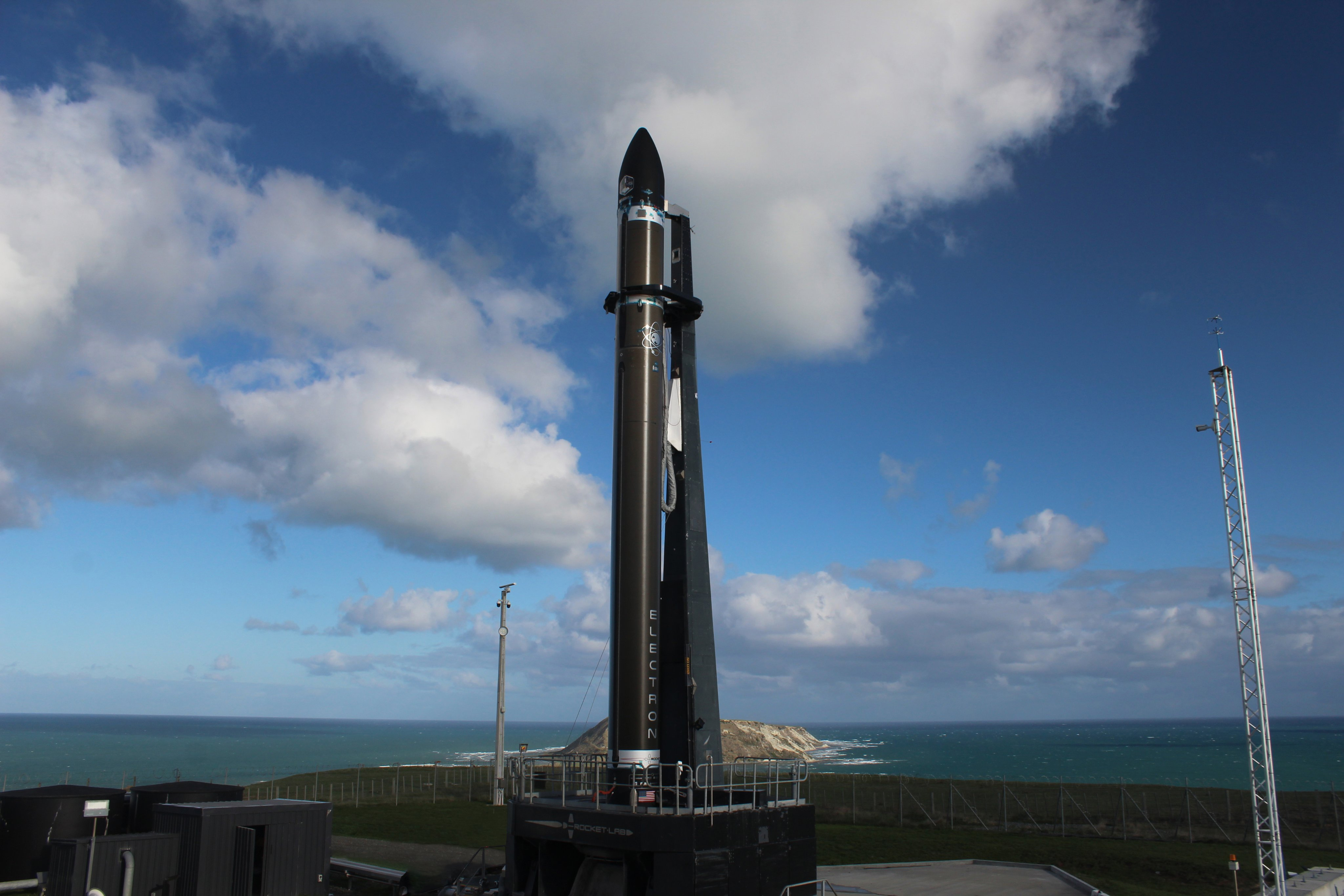 Rocket Lab запускает спутник для космических сил США - трансляция