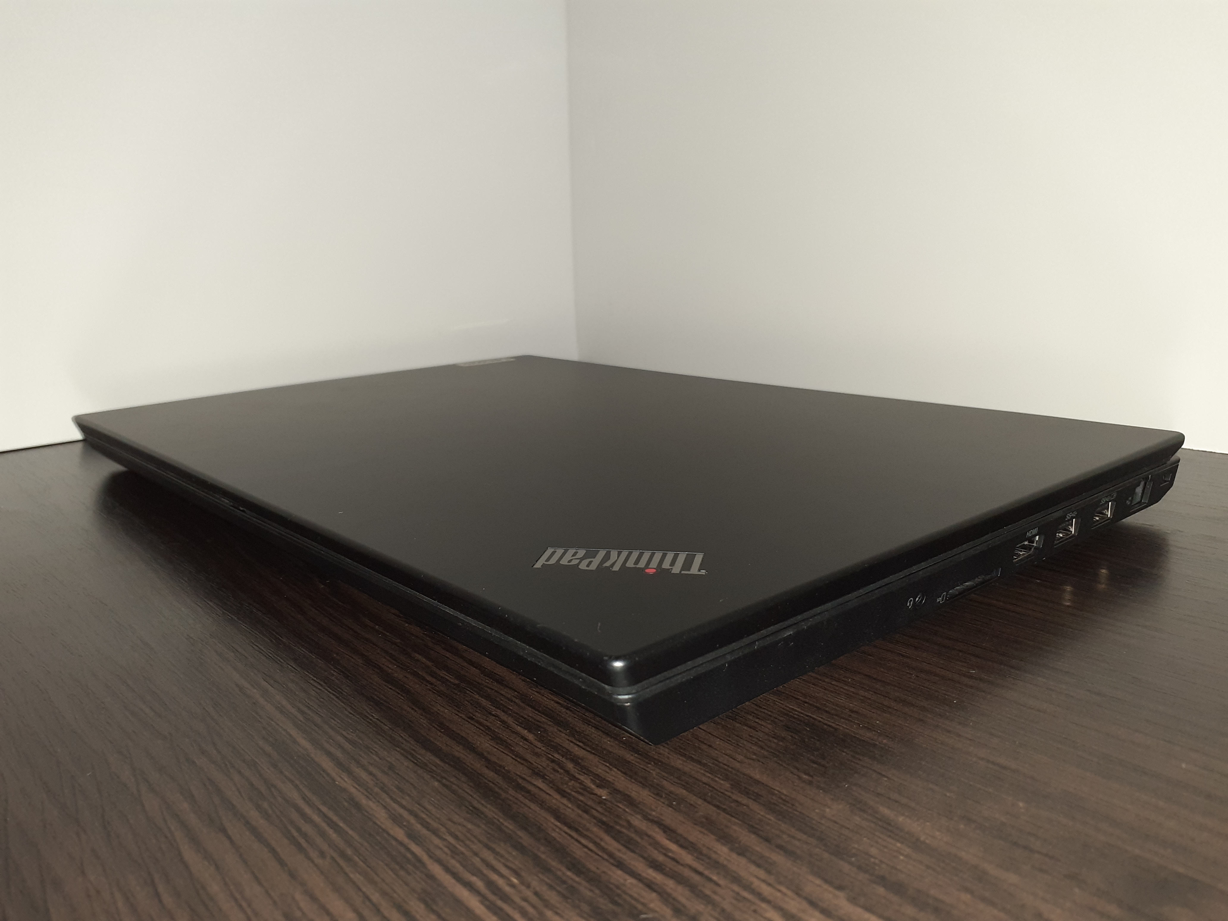 Ноутбук для роботи із посиленим захистом: огляд Lenovo ThinkPad T15 Gen 1