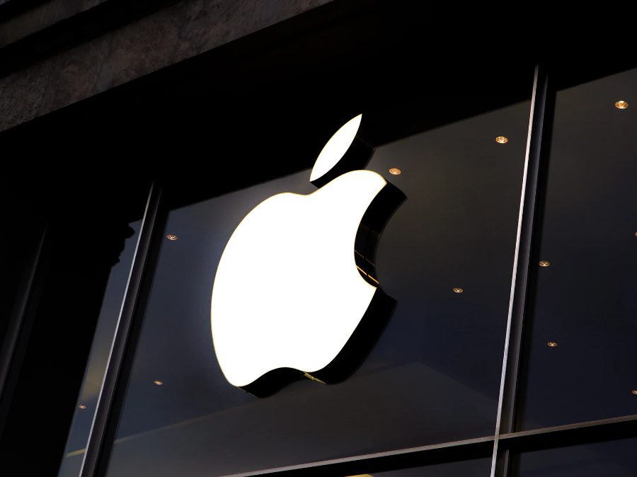 Суд зобов'язав Apple виплатити $300 млн компенсації за порушення патентів
