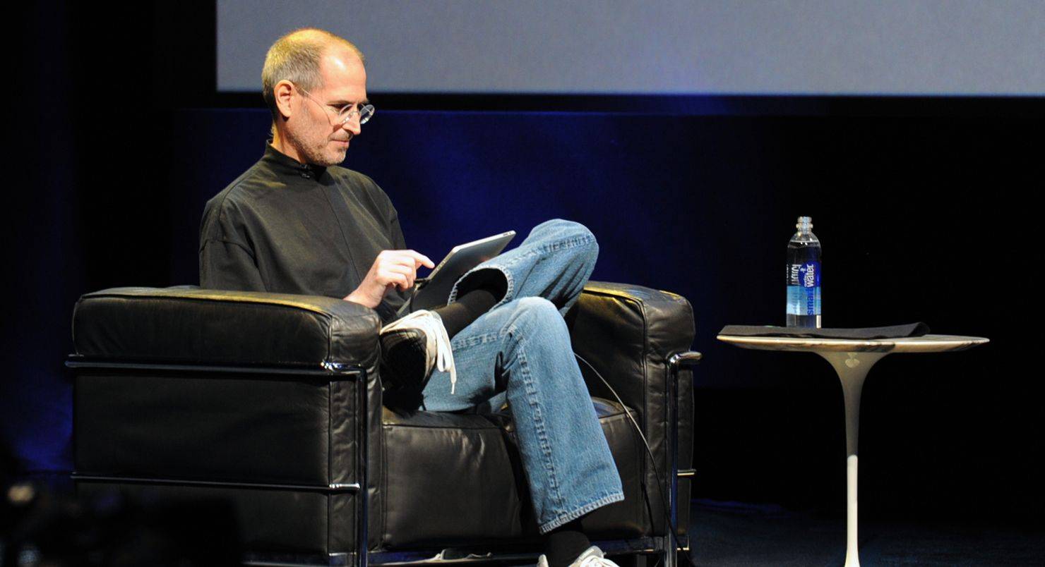 Первый компьютер Apple и знаменитую куртку Стива Джобса выставят на аукцион