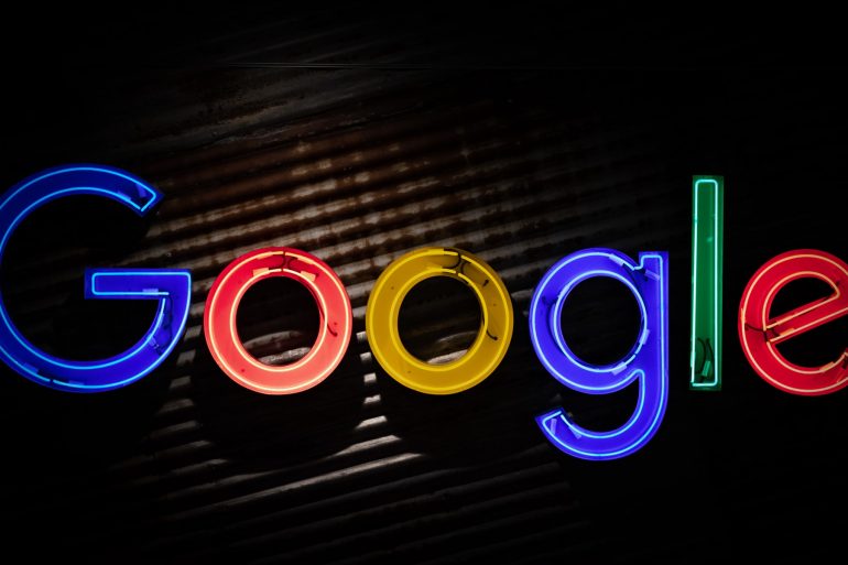 Google запретил таргетировать рекламу на несовершеннолетних и позволит им удалять свои фото из поиска