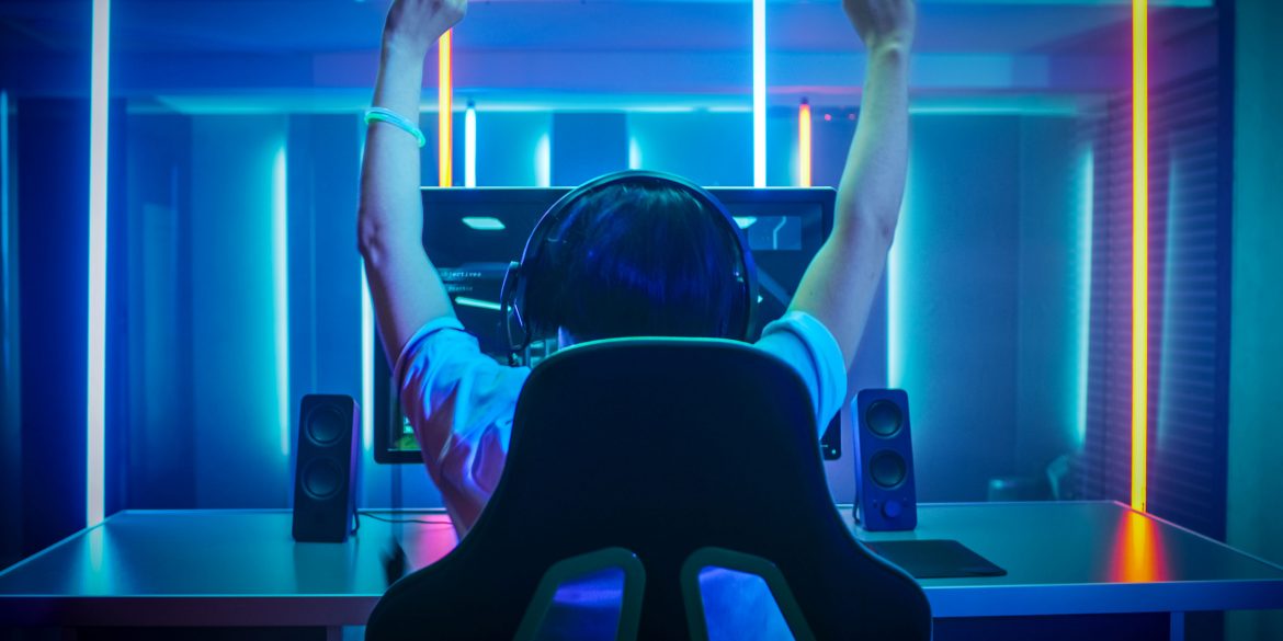 У Китаї неповнолітнім дозволили грати у відеоігри тільки годину по вихідним