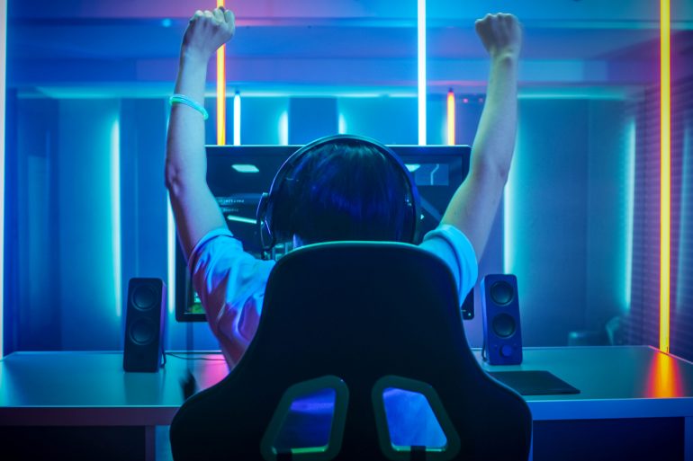 В Китае несовершеннолетним разрешили играть в видеоигры только час по выходным