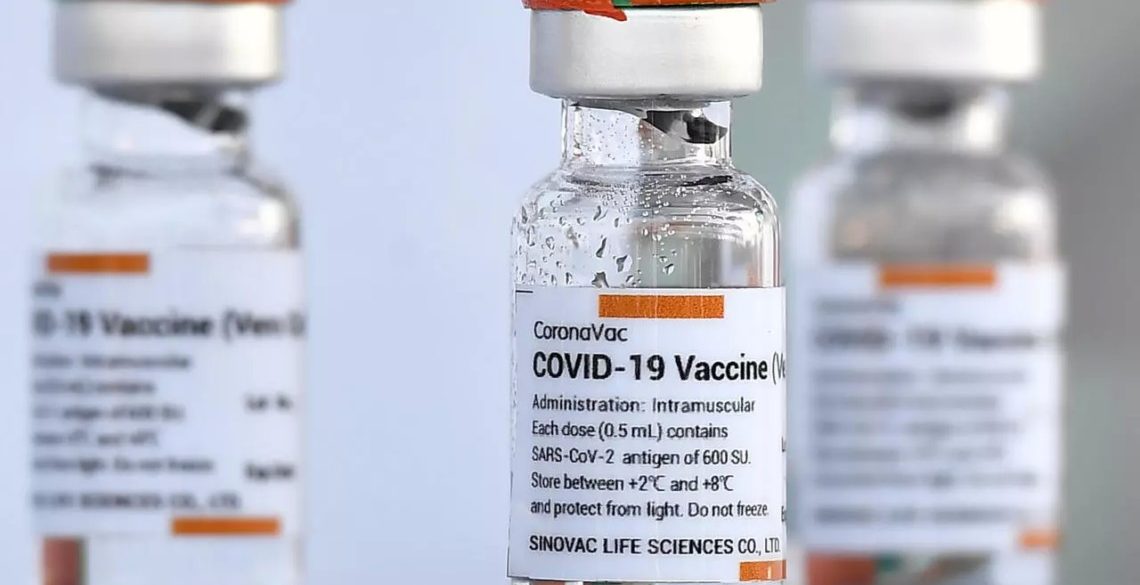 Харьковская фармкомпания «Лекхим» с 2022 года начнет производить вакцину CoronaVac