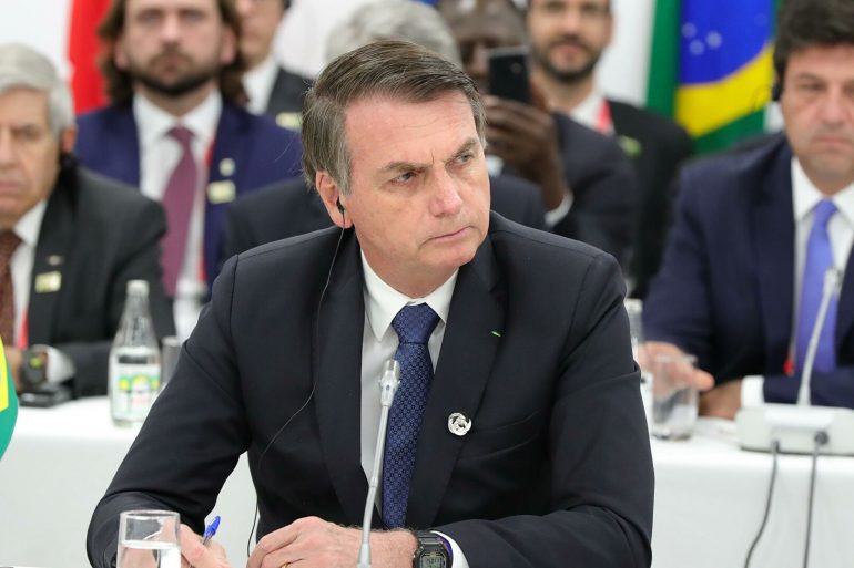 Президент Бразилии подписал указ, запрещающий соцсетям удалять публикации пользователей