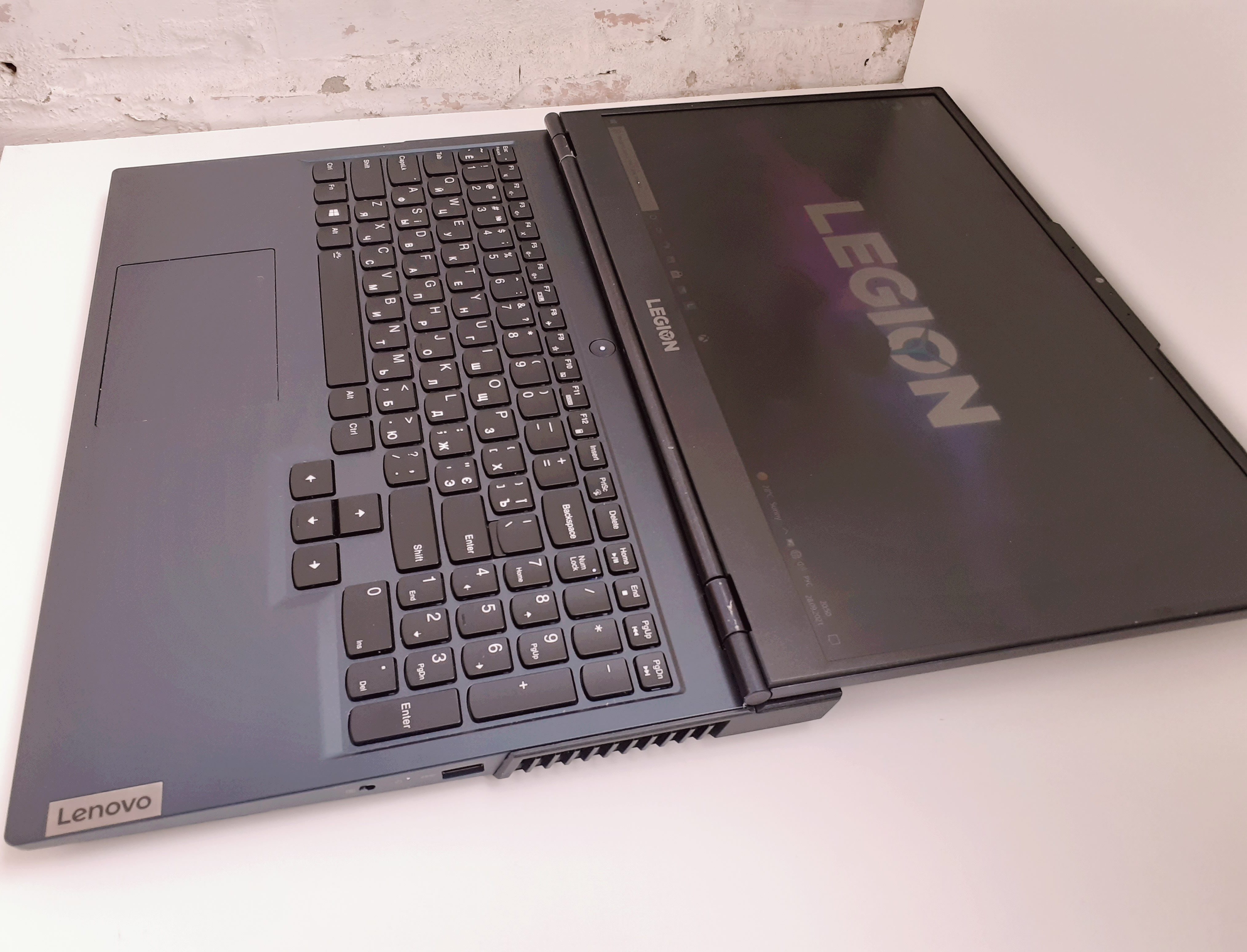 Огляд ігрового ноутбука Lenovo Legion 5 15: що гаджет пропонує геймерам