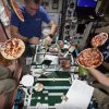 Астронавти влаштували вечірку з піцою на борту МКС