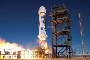 Blue Origin объявила дату второго туристического полета в космос