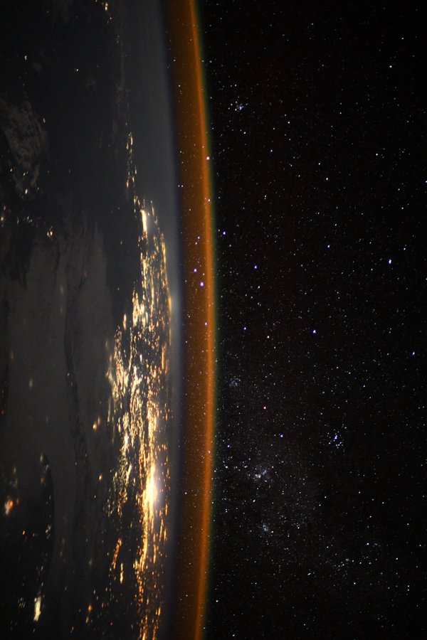 Астронавт МКС показал фото Земли из необычного ракурса