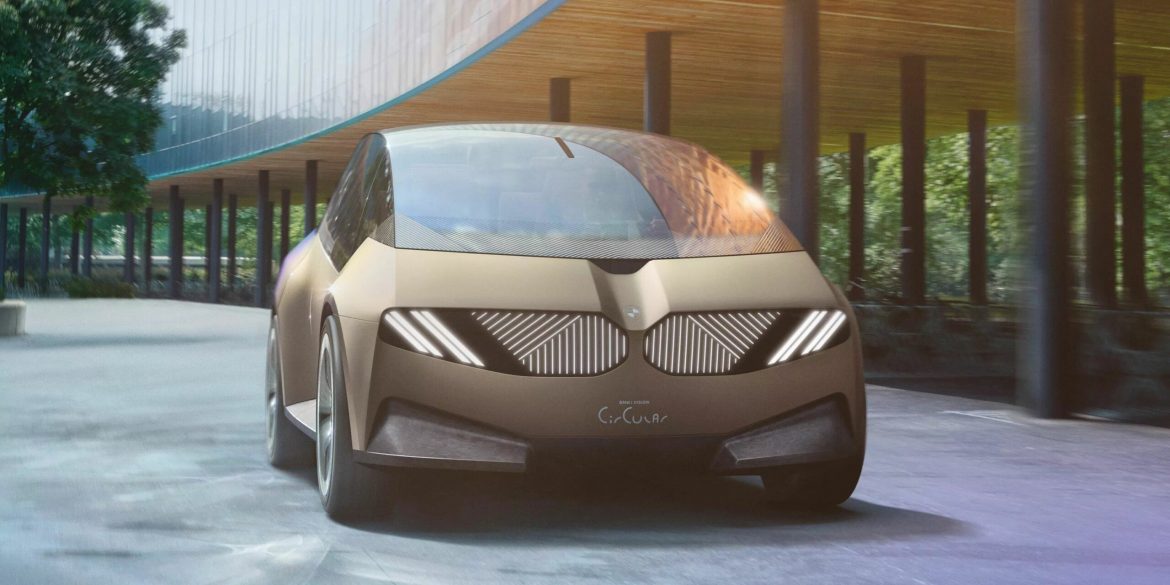 BMW дозакамовив акумулятори для електромобілів на 20 млрд євро