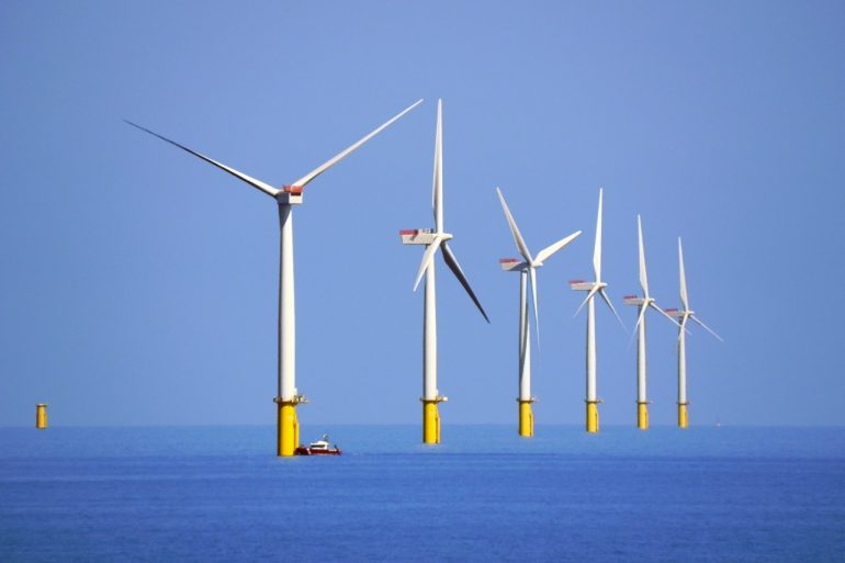 Великобритания собирается полностью перейти на возобновляемую электроэнергию к 2035 году
