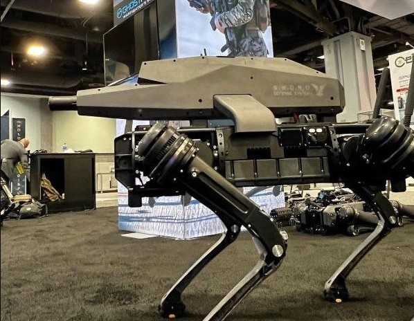 В США создали военный аналог робопса Boston Dynamics с автономной снайперской винтовкой