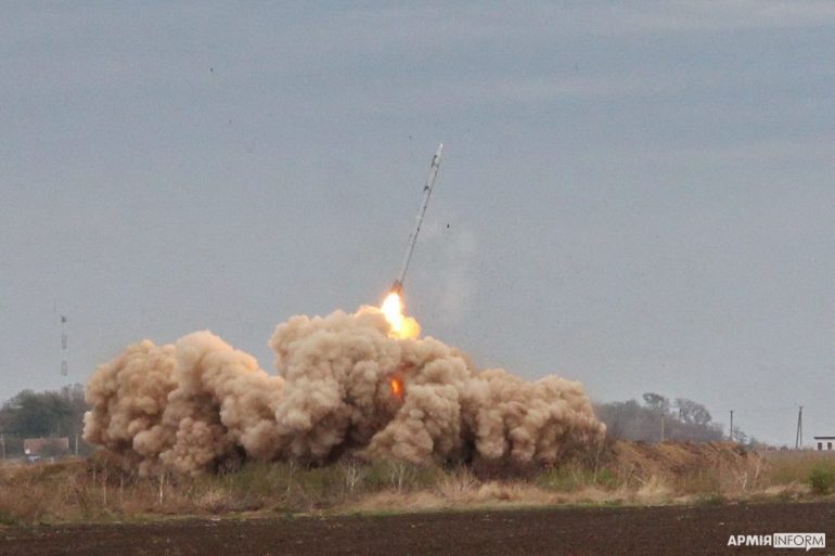 Міноборони показало відео стрільби модернізованого ракетного комплексу «Вільха-М»