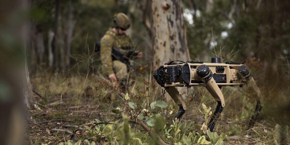 В США создали военный аналог робопса Boston Dynamics с автономной снайперской винтовкой