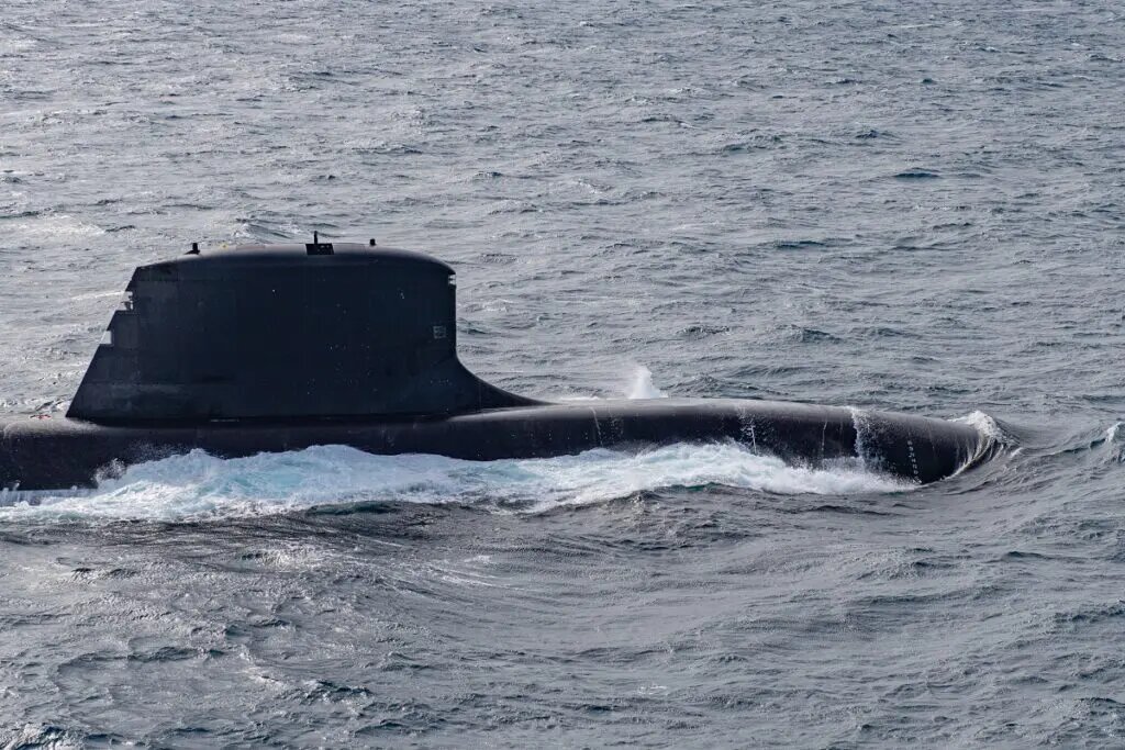 Як виглядає усередині новітня атомна субмарина Франції типу Barracuda. Відео