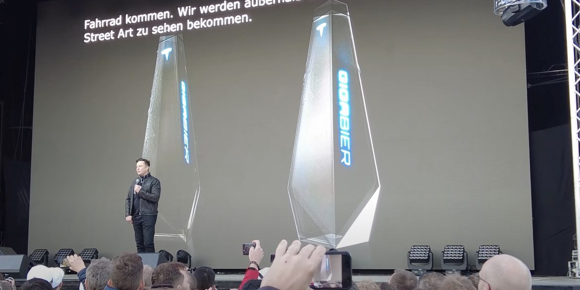 Tesla випустила пиво в стилі Cybertruck на честь відкриття заводу електромобілів у Берліні