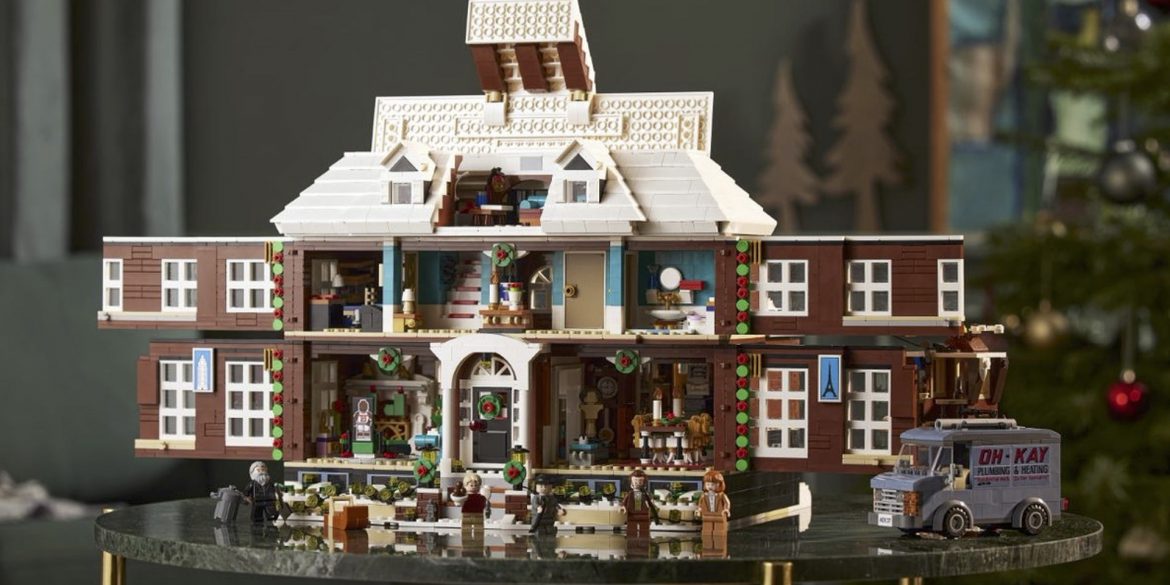 LEGO представил конструктор по фильму «Один дома», созданный украинским дизайнером