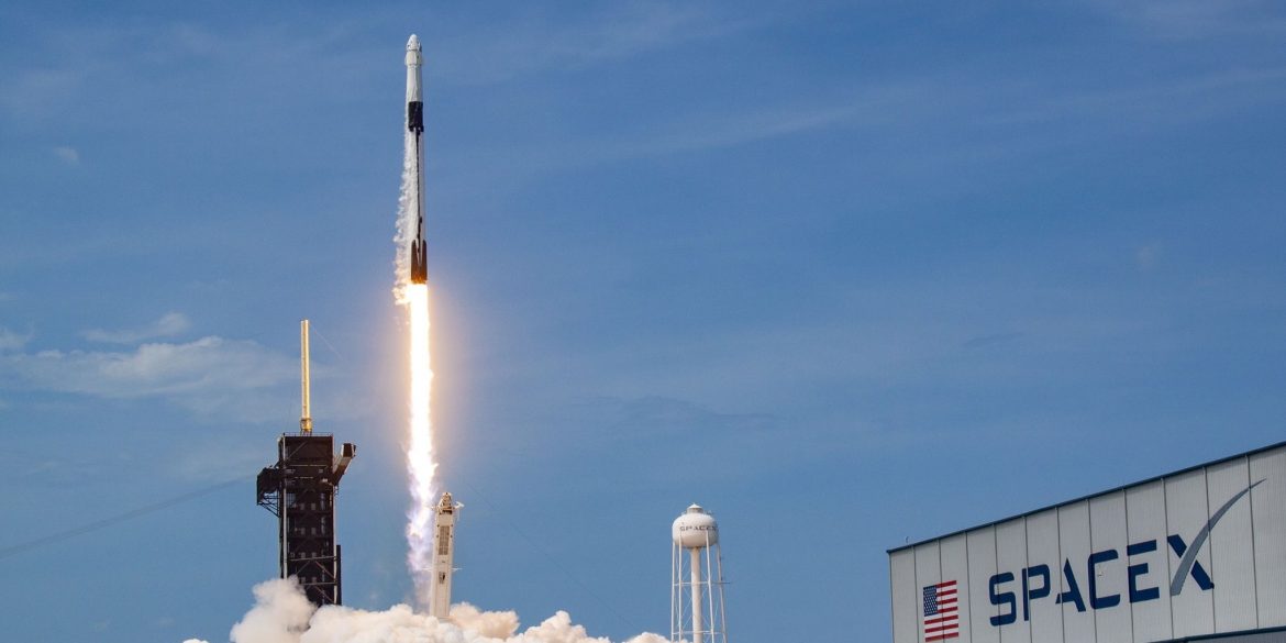 SpaceX перенесла дату запуска украинского спутника «Січ 2-30» на январь, – Шмыгаль