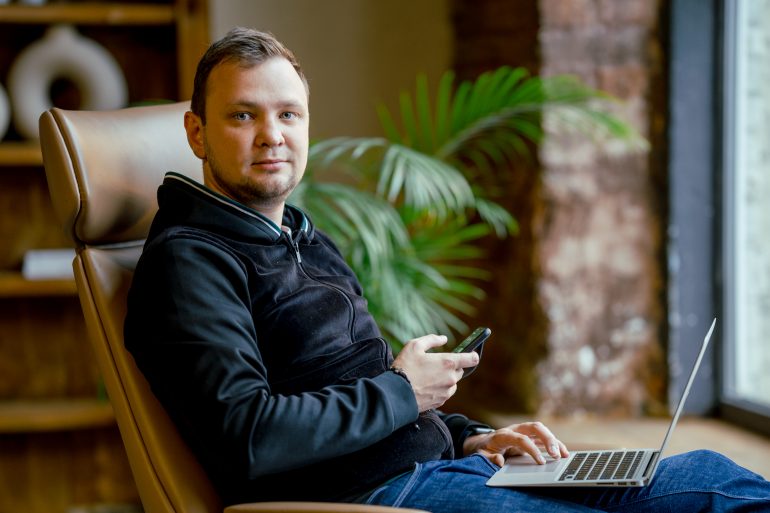 «В Україні є все для зростання кіберспорту»: інтерв'ю з менеджером команди LEOGAMING Олександром Довженком